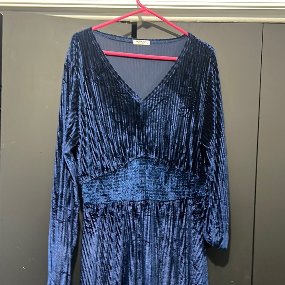 Blue Ruched Dolman Sleeve velvet pleated dress